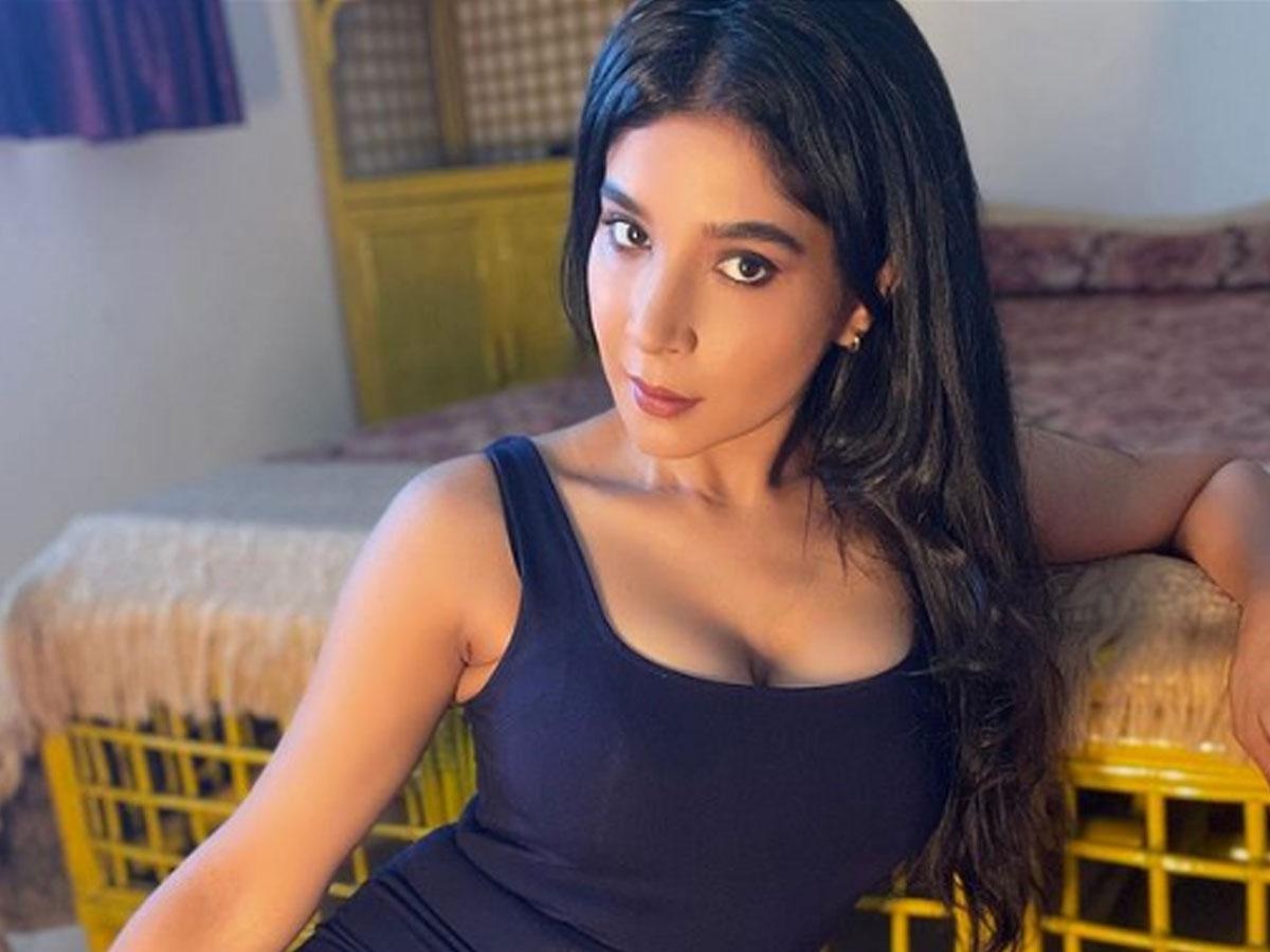 shakshi agarwal