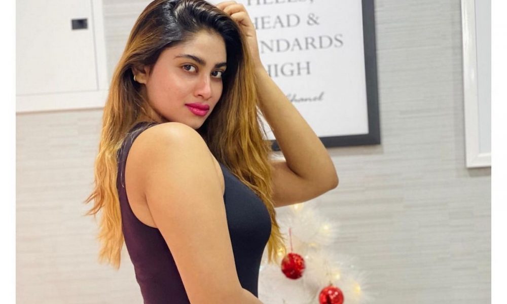 இந்த கெட்டப்புலயும் நீ ஹாட்டாத்தான் இருக்க!..சுண்டி இழுத்த ஷிவானி நாராயணன்….