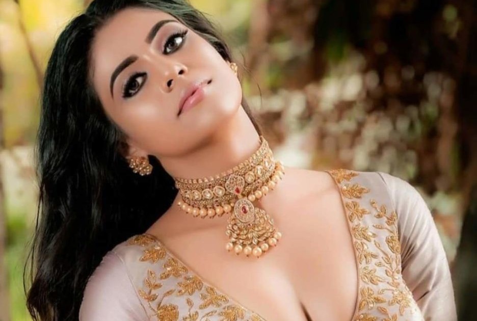 ineya
