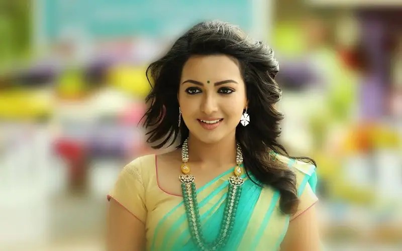 V சேஃப்ல மொத்தமும் தெரியுது!...அந்த இடத்துல கிழிச்சிவிட்டு கிறங்கடித்த கேத்ரின் தெரசா.... V சேஃப்ல மொத்தமும் தெரியுது!...அந்த இடத்துல கிழிச்சிவிட்டு கிறங்கடித்த கேத்ரின் தெரசா....