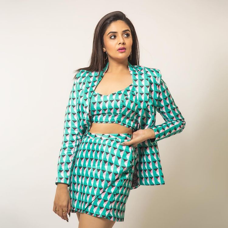 sreemukhi