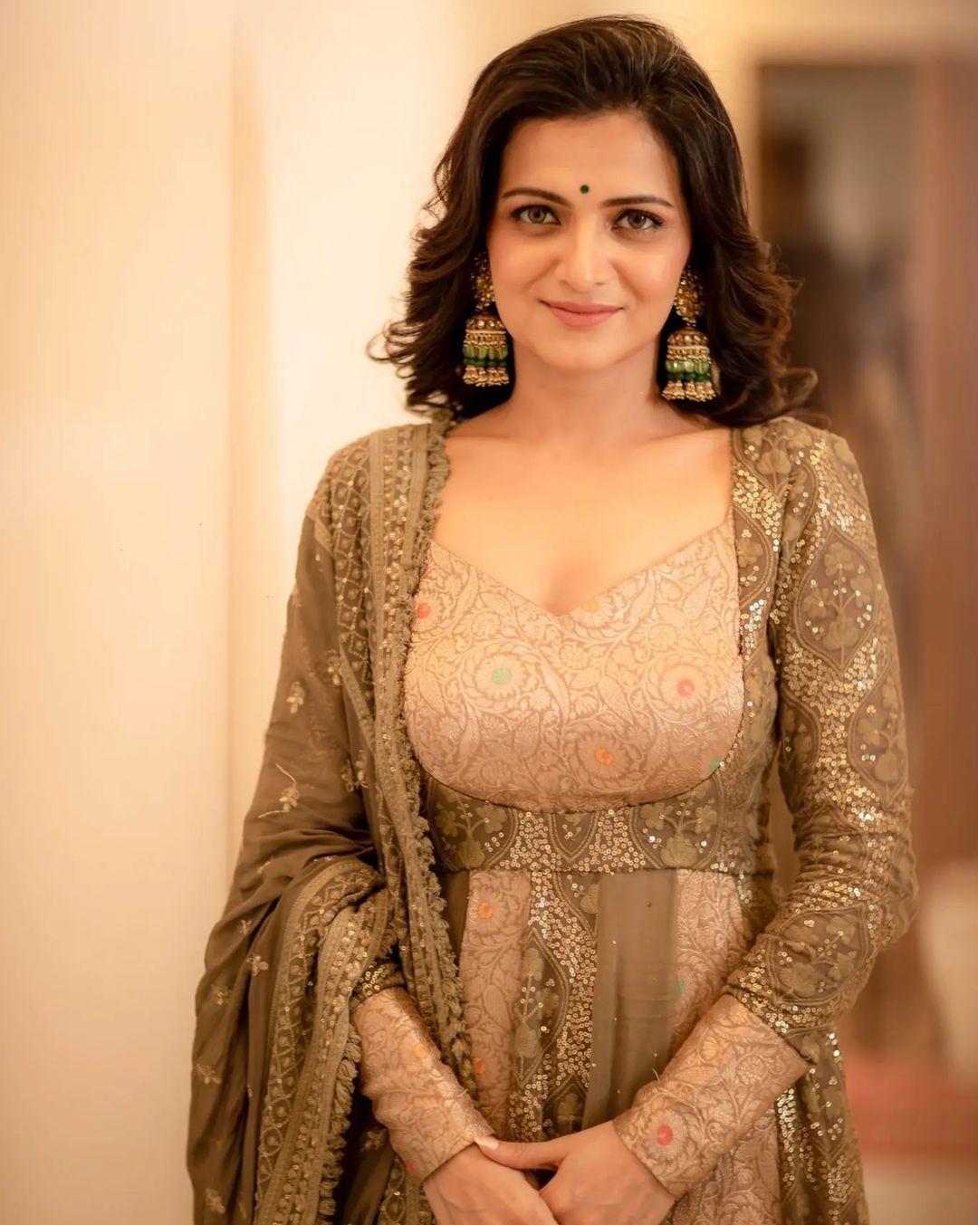 divya