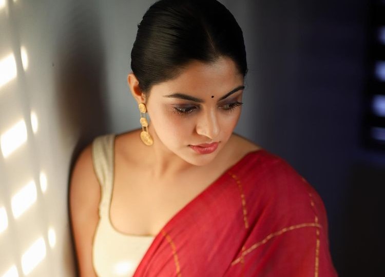 nikhila vimal