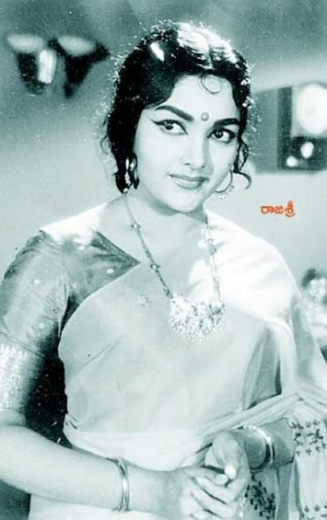 actress rajashree