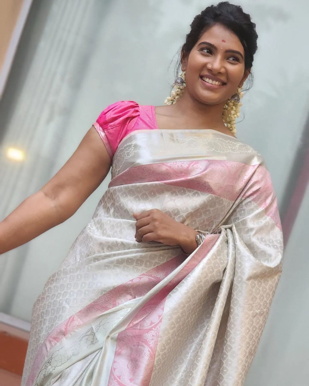 dhivya