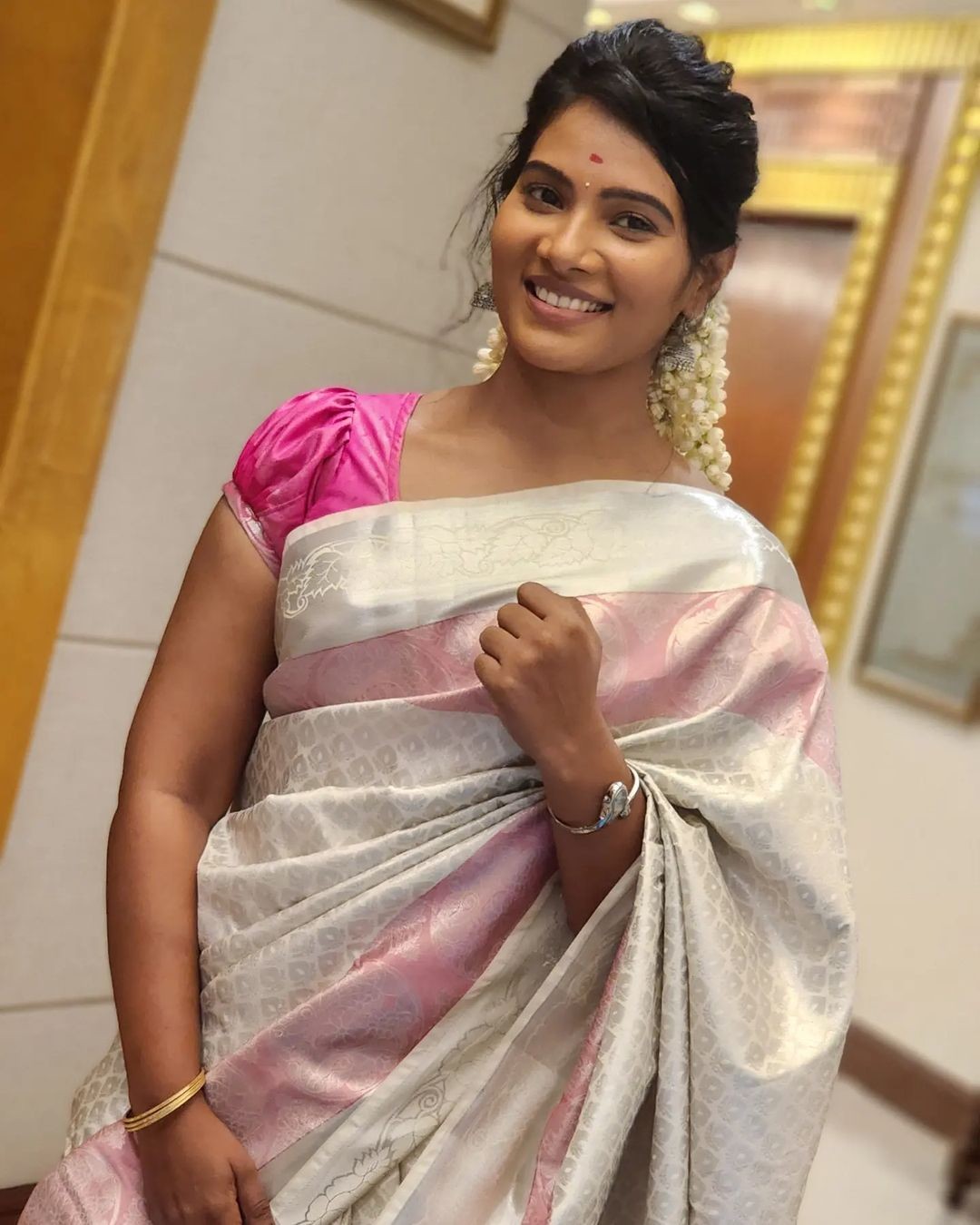 dhivya