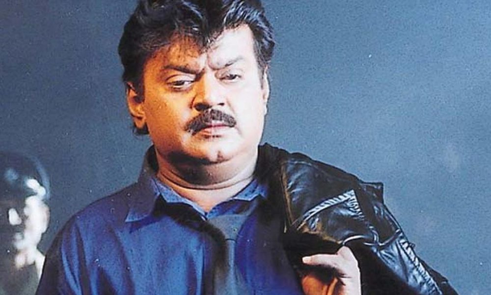 முதல்ல தமிழ் கத்துக்கிட்டு வந்து என்கிட்ட பேசு!.. பிரபல நடிகையை விரட்டிய விஜயகாந்த்…