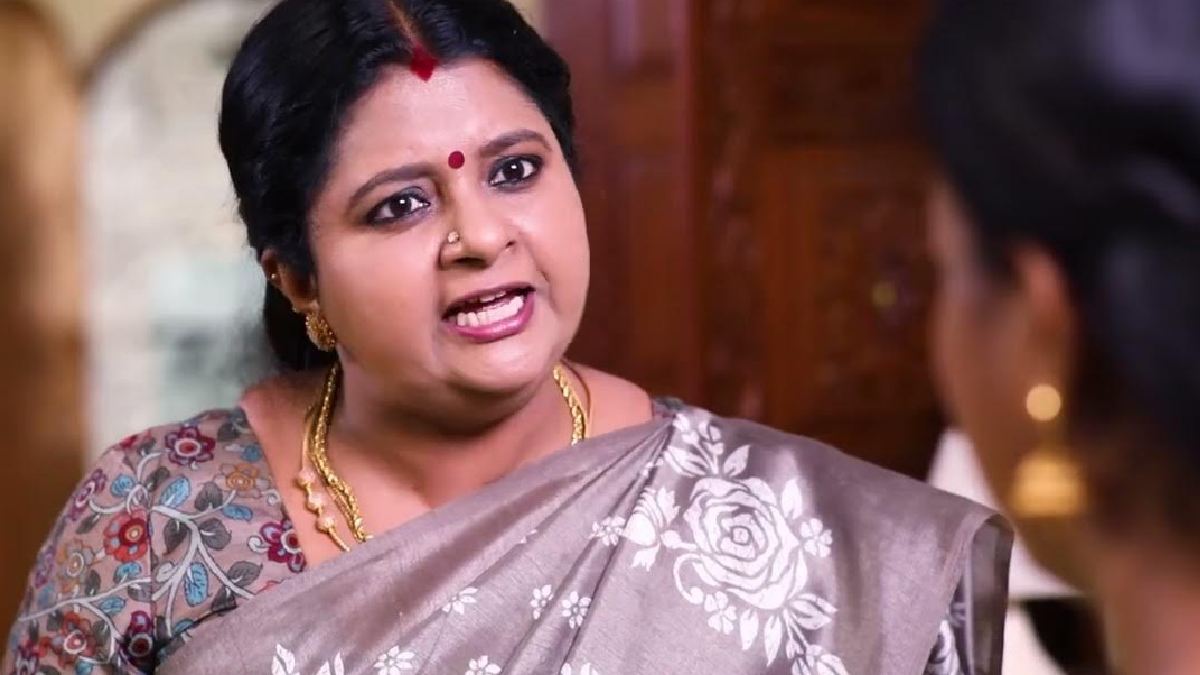 விஜயாவின் ருத்ர தாண்டவம்… ரோகிணிக்கு திமிர்… ஆனா எங்களுக்கு ஜாலியா இருக்குப்பா! விஜயாவின் ருத்ர தாண்டவம்… ரோகிணிக்கு திமிர்… ஆனா எங்களுக்கு ஜாலியா இருக்குப்பா!