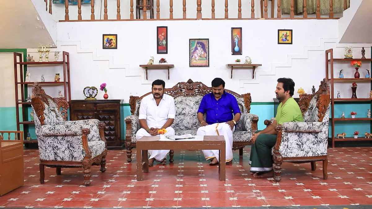 அரசியின் காதலால் திடீர் முடிவெடுத்த பாண்டியன்… அதிர்ச்சியில் குடும்பம்.. என்ன நடக்க போகுதோ? அரசியின் காதலால் திடீர் முடிவெடுத்த பாண்டியன்… அதிர்ச்சியில் குடும்பம்.. என்ன நடக்க போகுதோ?