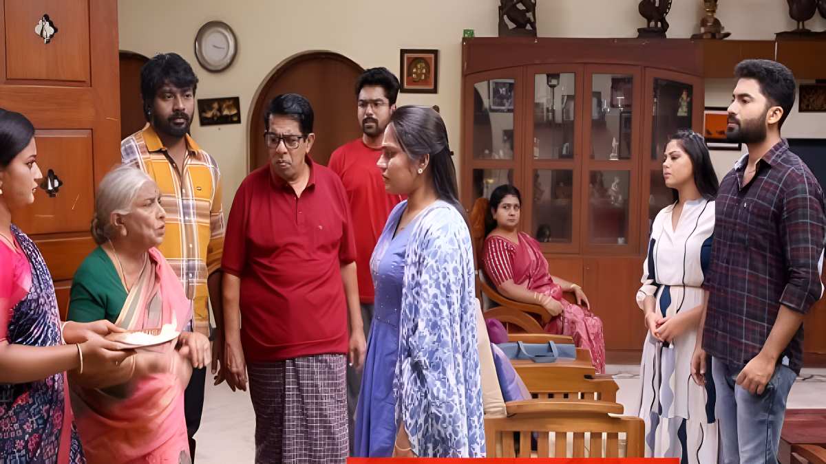 வீட்டுக்கு வந்த ரோகிணி… விஜயாவின் ஆட்டம் ஆரம்பிச்சாச்சு? இதெல்லாம் நாங்க நம்பணுமா? வீட்டுக்கு வந்த ரோகிணி… விஜயாவின் ஆட்டம் ஆரம்பிச்சாச்சு? இதெல்லாம் நாங்க நம்பணுமா?