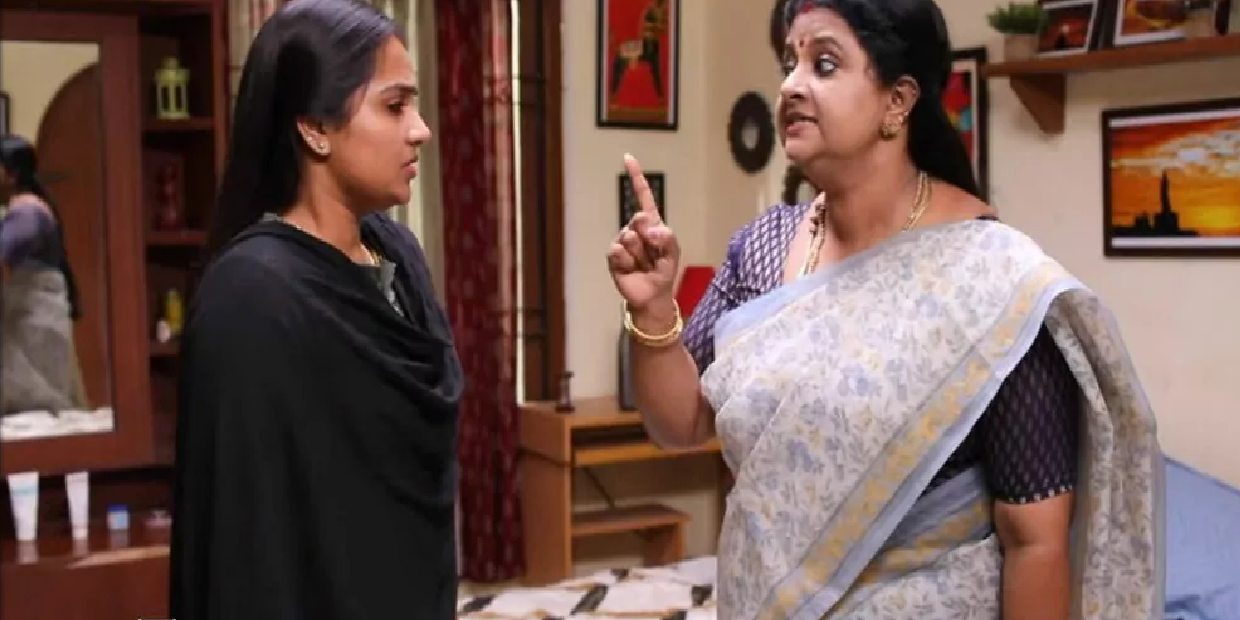 ரோகிணியிடம் வேற என்ன ரகசியமோ இருக்கு… சரியாக பாயிண்ட்டை பிடித்த ஸ்ருதி! ரோகிணியிடம் வேற என்ன ரகசியமோ இருக்கு… சரியாக பாயிண்ட்டை பிடித்த ஸ்ருதி!