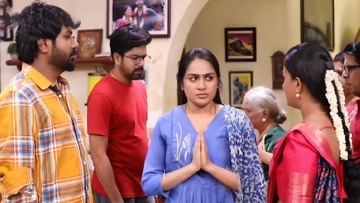 மீண்டும் ரோகிணியை வீட்டுக்குள் விட்ட பாட்டி… மனோஜின் கோப முகம்! என்ன நடக்குமோ? மீண்டும் ரோகிணியை வீட்டுக்குள் விட்ட பாட்டி… மனோஜின் கோப முகம்! என்ன நடக்குமோ?