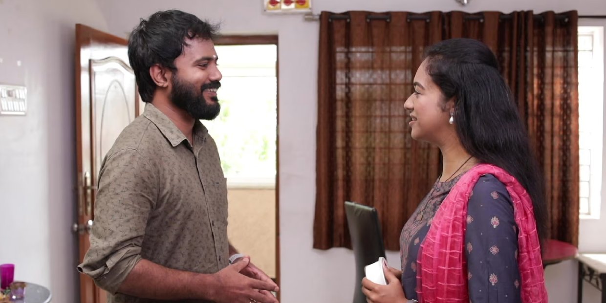 Siragadikka Aasai: மீனாவால் கிடைக்க போகும் மனோஜ் பணம்… ரோகிணிக்கு நல்லது உடனே நடந்துருமே! Siragadikka Aasai: மீனாவால் கிடைக்க போகும் மனோஜ் பணம்… ரோகிணிக்கு நல்லது உடனே நடந்துருமே!