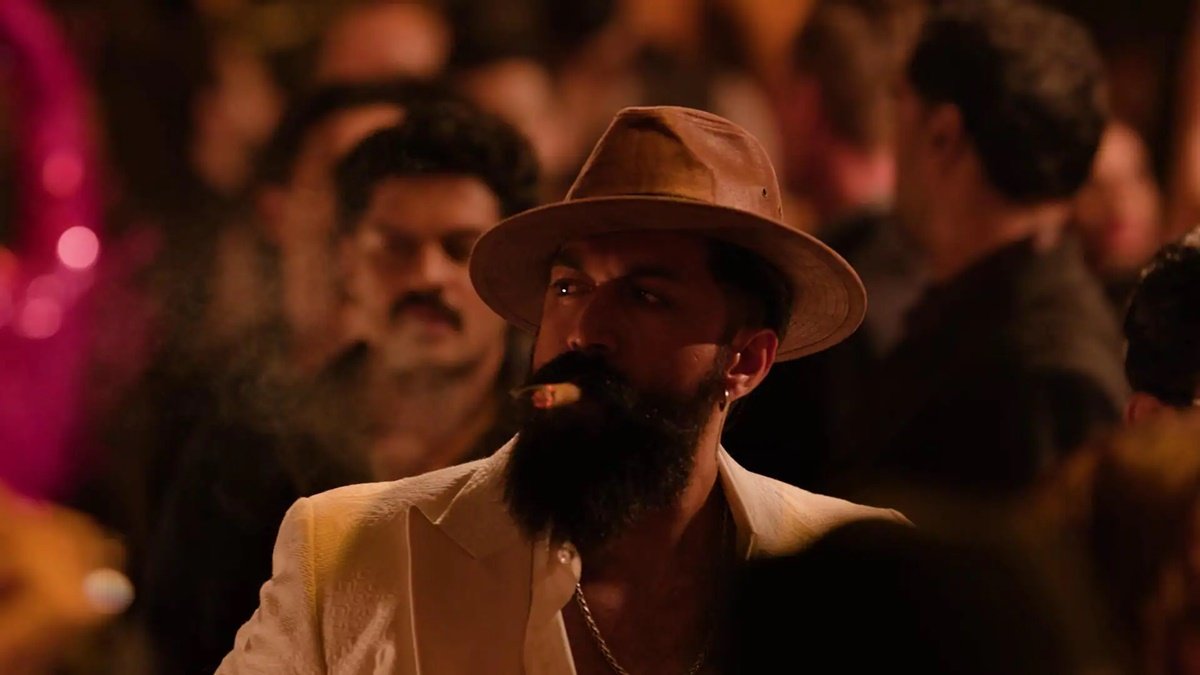 திடீரென-தள்ளிப்போன-யஷின்-‘டாக்ஸிக்’-ரிலீஸ்:-பின்னணியில்-இருக்கும்-சீரியஸ்-காரணம்